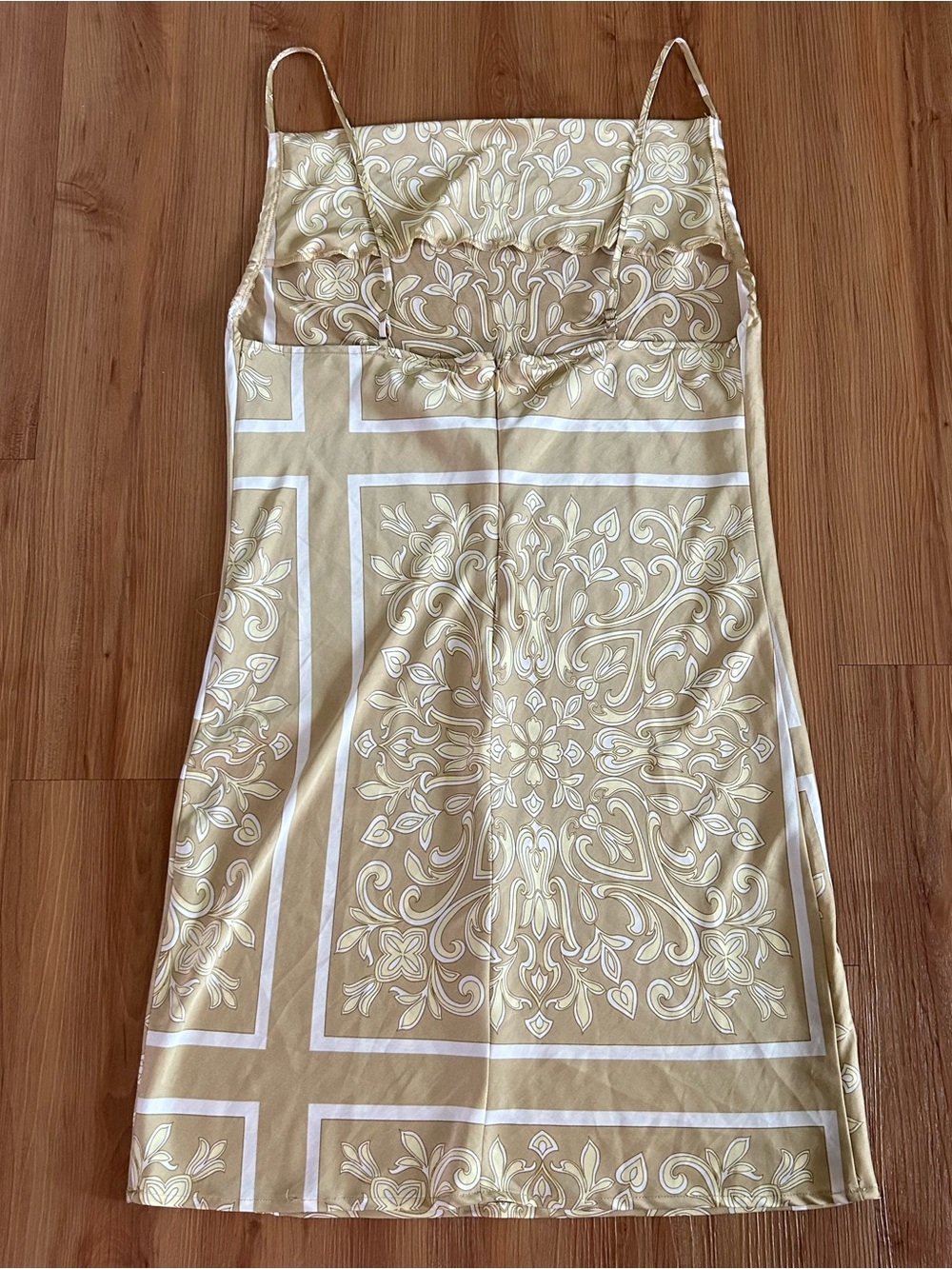 Forever 21 Beige and White Paisley Bandana Print Mini Slip Dress - Picture 5 of 6